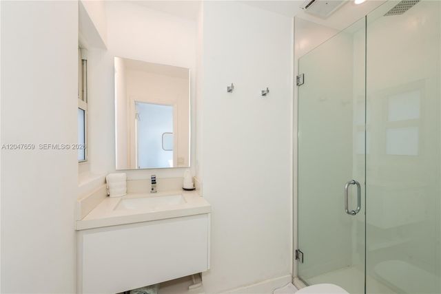 9940 Collins Avenue 10, Bal Harbour, FL 33154