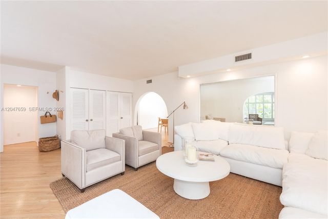 9940 Collins Avenue 10, Bal Harbour, FL 33154