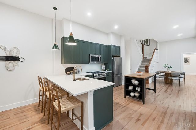 989 Parkside Place, Cincinnati, OH 45202