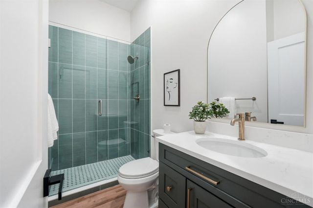 989 Parkside Place, Cincinnati, OH 45202