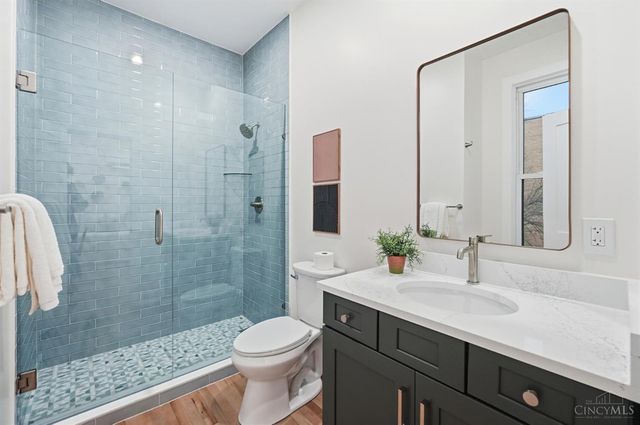 989 Parkside Place, Cincinnati, OH 45202