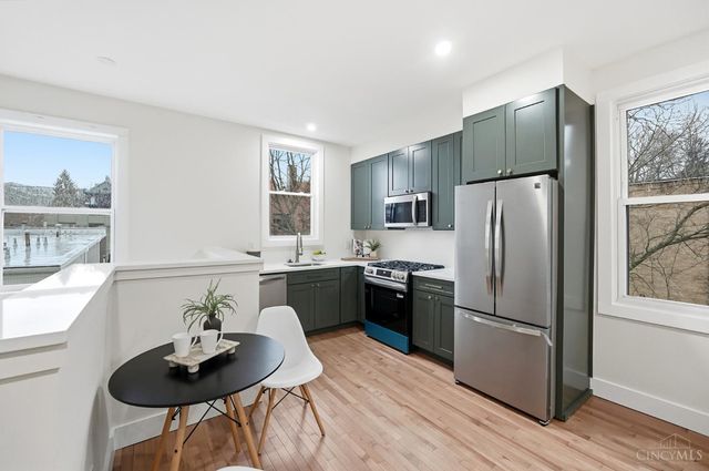 989 Parkside Place, Cincinnati, OH 45202