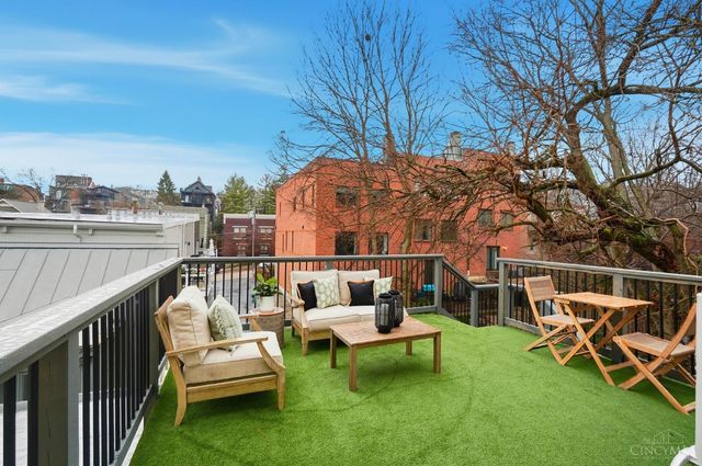 989 Parkside Place, Cincinnati, OH 45202