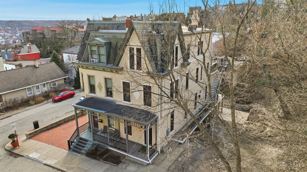 989 Parkside Place, Cincinnati, OH 45202