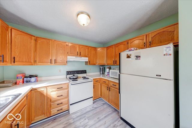 3929 Pebble Beach Court, Franklin, IN 46131