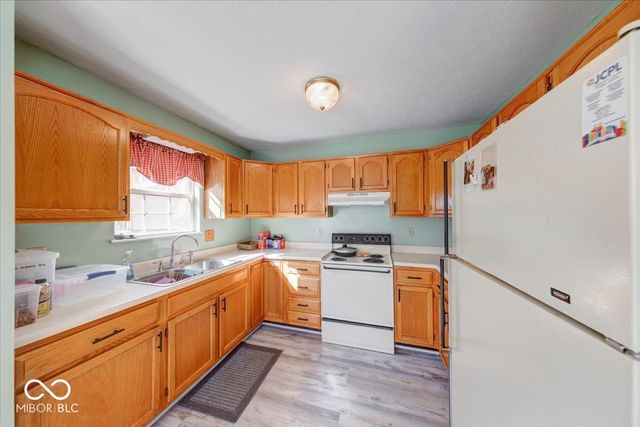 3929 Pebble Beach Court, Franklin, IN 46131