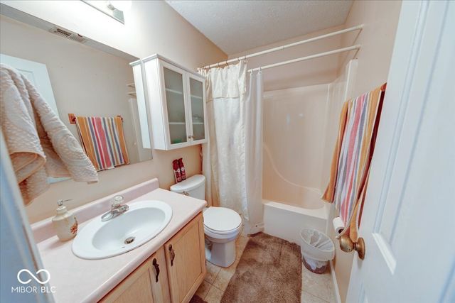 3929 Pebble Beach Court, Franklin, IN 46131