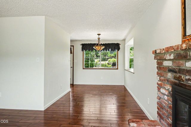 7355 Wagner Creek Road, Talent, OR 97540