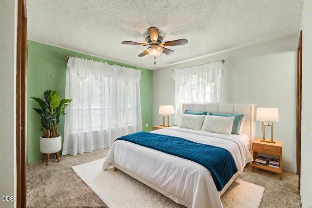 7355 Wagner Creek Road, Talent, OR 97540