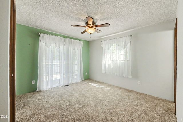 7355 Wagner Creek Road, Talent, OR 97540