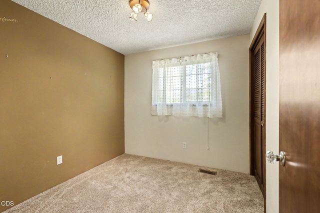 7355 Wagner Creek Road, Talent, OR 97540