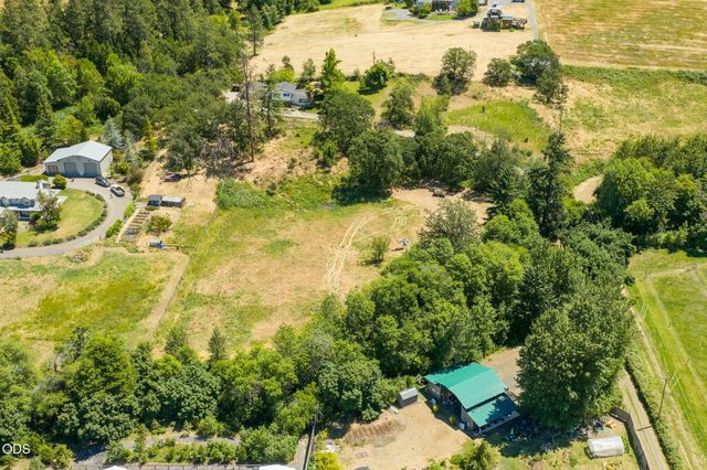 7355 Wagner Creek Road, Talent, OR 97540