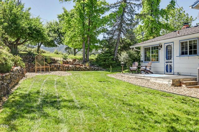 7355 Wagner Creek Road, Talent, OR 97540