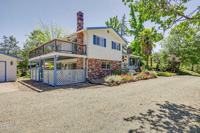 7355 Wagner Creek Road, Talent, OR 97540