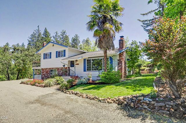 7355 Wagner Creek Road, Talent, OR 97540