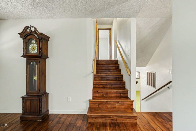 7355 Wagner Creek Road, Talent, OR 97540