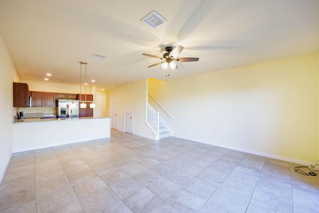 5636 NW 58th Lane, Tamarac, FL 33319