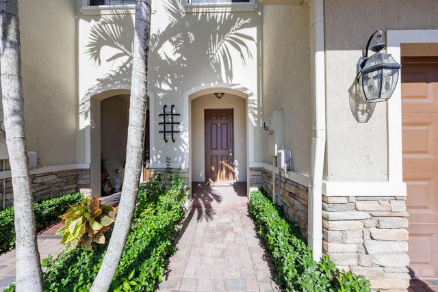 5636 NW 58th Lane, Tamarac, FL 33319