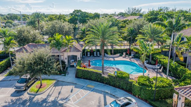 5636 NW 58th Lane, Tamarac, FL 33319