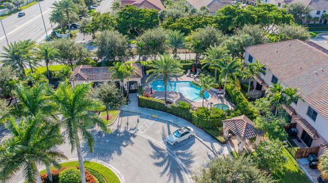 5636 NW 58th Lane, Tamarac, FL 33319