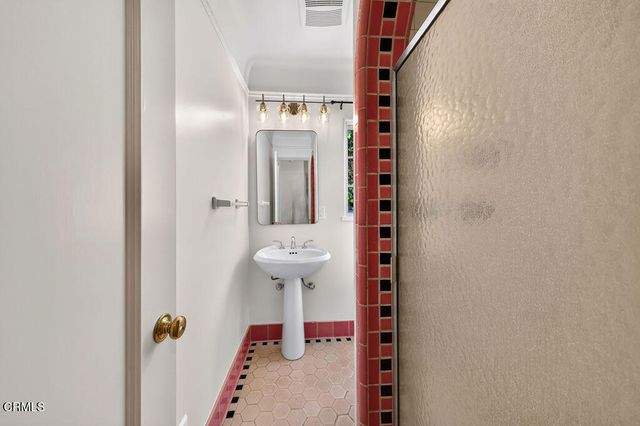 1843 Windsor Road, San Marino, CA 91108