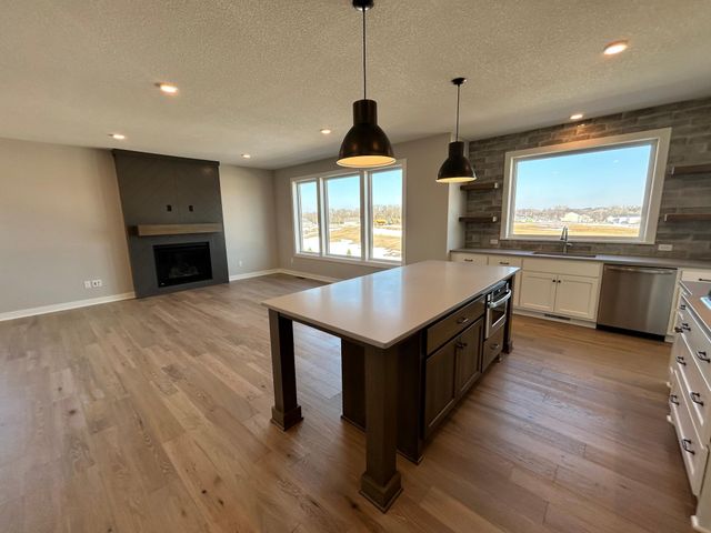 4162 Gable Lane, Woodbury, MN 55129