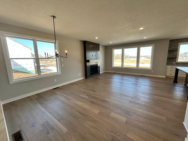 4162 Gable Lane, Woodbury, MN 55129