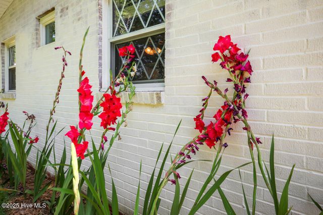 602 Canterbury Road, Sanford, NC 27330