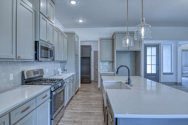 2317 Alameda Park Drive, Norman, OK 73071