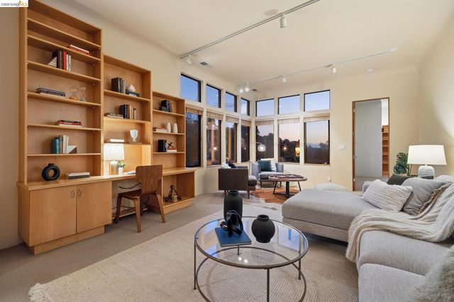 150 Vicente Rd, Berkeley, CA 94705