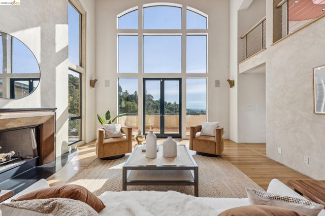 150 Vicente Rd, Berkeley, CA 94705