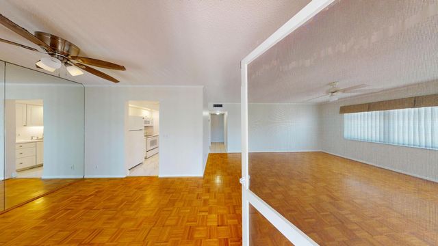 4201 S OCEAN Boulevard I3, South Palm Beach, FL 33480