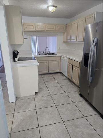 2549 CEDAR CYPRESS COURT, Tampa, FL 33618