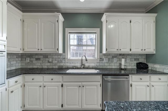 6209 WEST AARON Drive, Alexandria, LA 71303