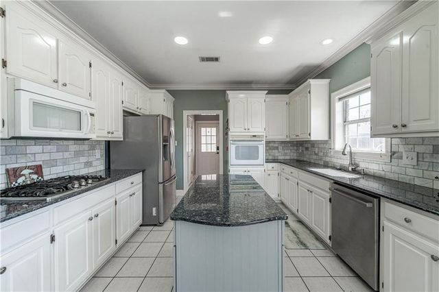 6209 WEST AARON Drive, Alexandria, LA 71303