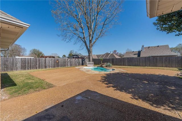 6209 WEST AARON Drive, Alexandria, LA 71303