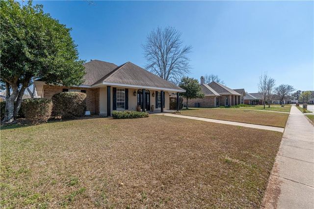6209 WEST AARON Drive, Alexandria, LA 71303