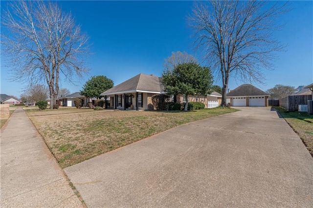 6209 WEST AARON Drive, Alexandria, LA 71303