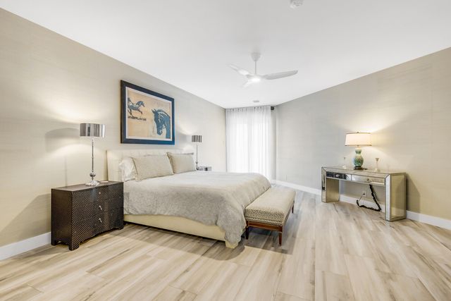 2427 Players Court, Wellington, FL 33414
