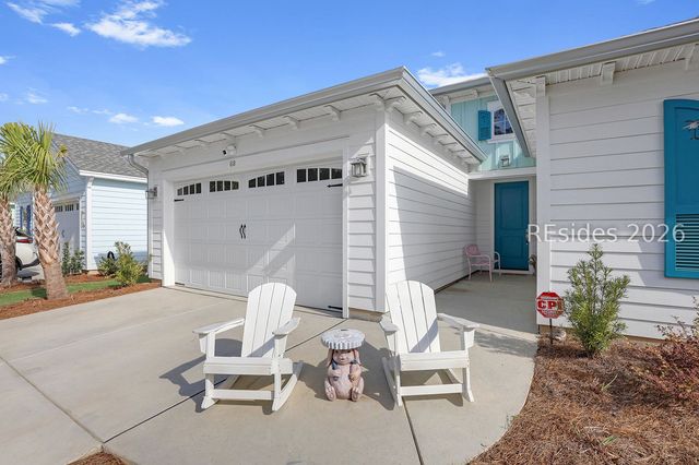 68 Sand Castle Dr, Hardeeville, SC 29927