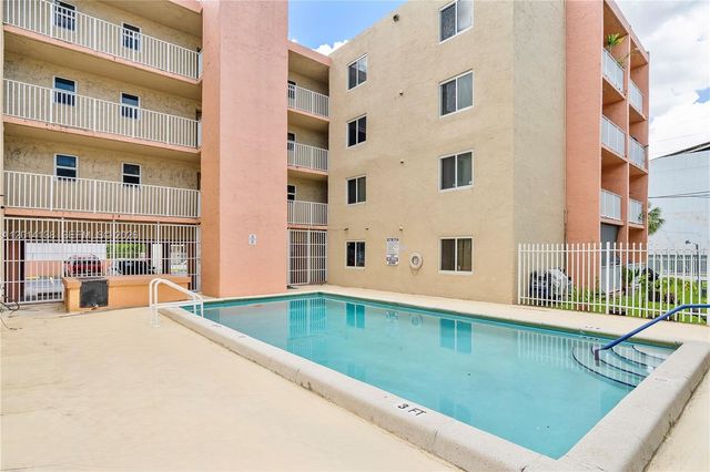 2400 NW 16th St Road, Miami, FL 33125