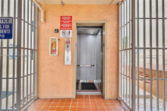 2400 NW 16th St Road, Miami, FL 33125