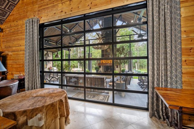 21394 Big Buck Drive, Cleveland, TX 77328