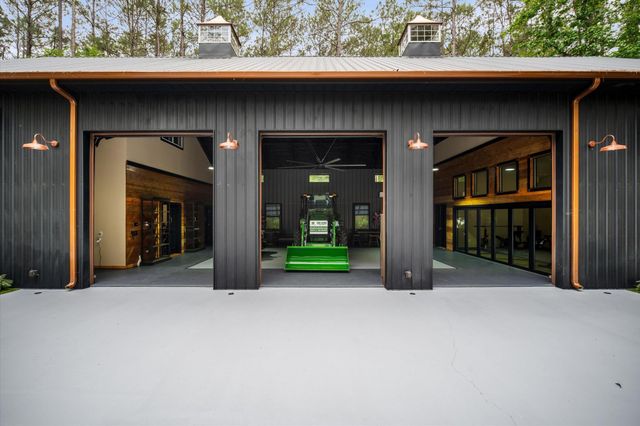 21394 Big Buck Drive, Cleveland, TX 77328