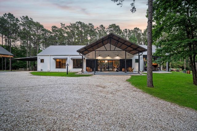 21394 Big Buck Drive, Cleveland, TX 77328