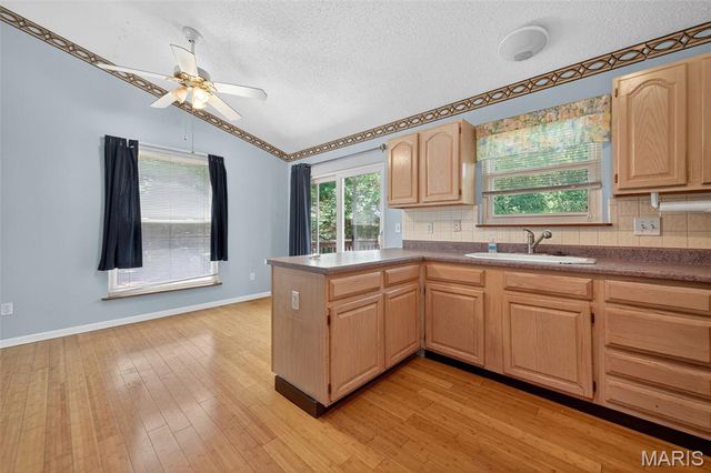 2307 S Milton Avenue, Overland, MO 63114