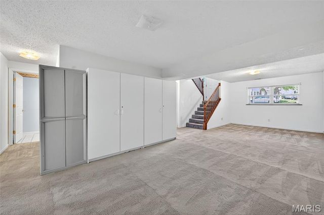 2307 S Milton Avenue, Overland, MO 63114