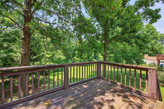 2307 S Milton Avenue, Overland, MO 63114
