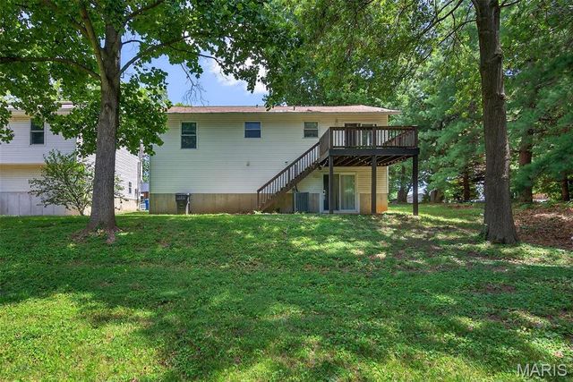 2307 S Milton Avenue, Overland, MO 63114