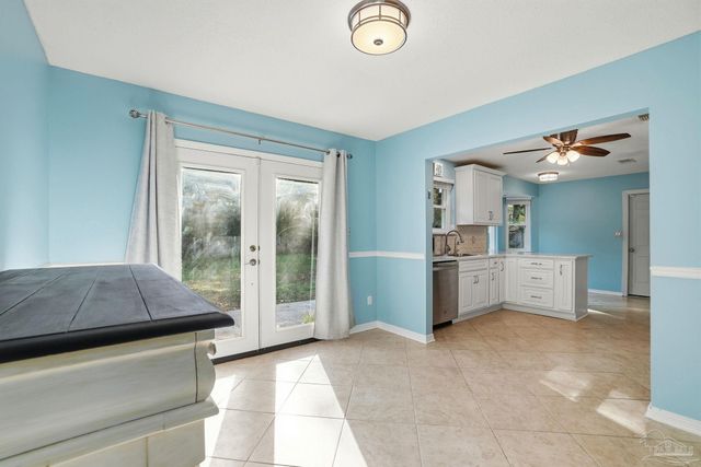 4605 Heatherwood Way, Pace, FL 32571